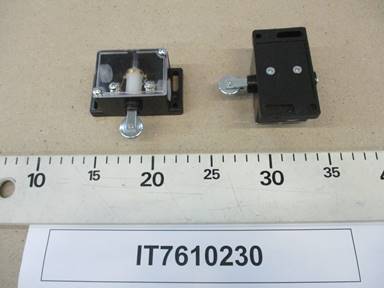 IT7610230