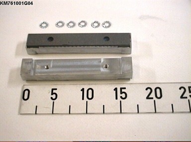 KM761001G04