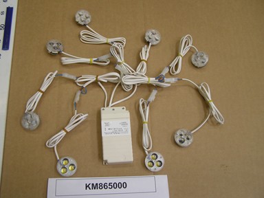 KM865000