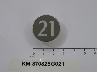 KM870825G021
