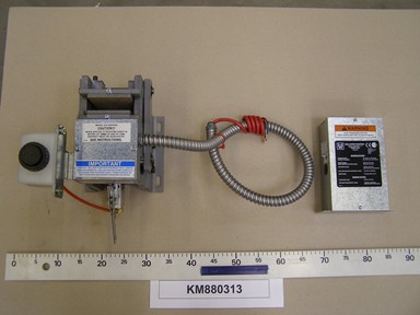 KM880313