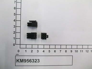 KM956323